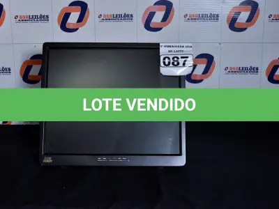 LOTE 087 - 01 MONITOR TV LED 19’’ SEM PÉ MARCA TOTEVIISON COM A TELA TRINCADA. (NO ESTADO) 0000031