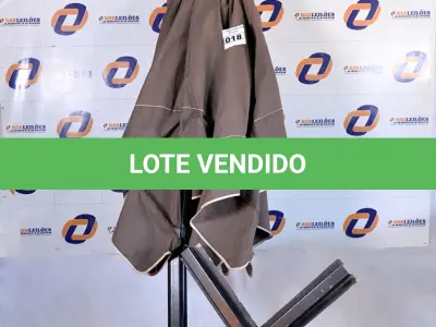 LOTE 018 - 01 OMBRELONE FALTANDO O CONTRAPESO DA BASE. (UMBRELA) (NO ESTADO) BH1420C