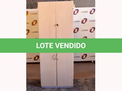 LOTE 034 - 01 ARMÁRIO EM MDF PARA ESCRITÓRIO. (VABINETS) (NO ESTADO)0000012