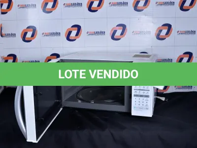 LOTE 015 - 01 FORNO MICRO-ONDAS 30L MARCA LG 110V. (OVEN, MICROWAVE) (NO ESTADO) BF8590N