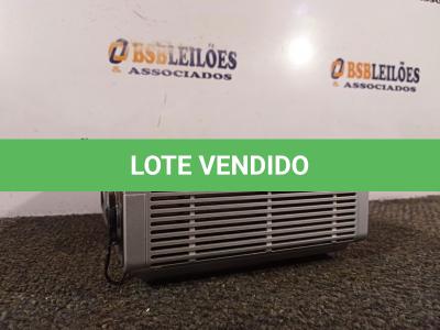 LOTE 027 - 01 RETROPROJETOR MULTIMIDEA MODELO:DS125 MARCA LG 220V. (NO ESTADO) ATENÇÃO! FAZER A VISITAÇÃO ANTES DE ARREMATAR, NÃO SABEMOS SE FUNCIONA. LEILÃO NÃO TEM GARANTIA E NEM DEVOLUÇÃO, SUJEITO A POSSÍVEIS AVARIAS VISÍVEIS/OCULTAS E/OU AUSÊNCIA DE COMPONENTES.