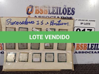 LOTE 017 - 15 PROCESSADORES I5 E PENTIUM. (NO ESTADO) ATENÇÃO! FAZER A VISITAÇÃO ANTES DE ARREMATAR, NÃO SABEMOS SE FUNCIONA. LEILÃO NÃO TEM GARANTIA E NEM DEVOLUÇÃO, SUJEITO A POSSÍVEIS AVARIAS VISÍVEIS/OCULTAS E/OU AUSÊNCIA DE COMPONENTES.