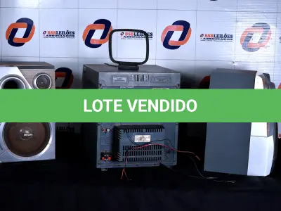 LOTE 002 - 01 APARELHO DE SOM 3X1 MARCA PHILIPS. (STÉRIO MUSIC SYSTEM M371 PHILLIPS) (NO ESTADO) AV9679L