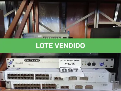 LOTE 087 - 01 LOTE COM 03 SWITCH, SENDO 02 4228G TRICON 01 ÁUDIO DELTA IOIÔ E 03 DVDS.(NO ESTADO) ATENÇÃO! FAZER A VISITAÇÃO ANTES DE ARREMATAR, NÃO SABEMOS SE FUNCIONA. LEILÃO NÃO TEM GARANTIA E NEM DEVOLUÇÃO, SUJEITO A POSSÍVEIS AVARIAS VISÍVEIS/OCULTAS E/OU AUSÊNCIA DE COMPONENTES.