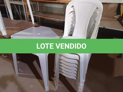 LOTE 150 - 02 JOGOS DE MESAS QUADRADAS DE PLÁSTICO NA COR BRANCA. (NO ESTADO) ATENÇÃO! FAZER A VISITAÇÃO ANTES DE ARREMATAR, NÃO SABEMOS SE FUNCIONA. LEILÃO NÃO TEM GARANTIA E NEM DEVOLUÇÃO, SUJEITO A POSSÍVEIS AVARIAS VISÍVEIS/OCULTAS E/OU AUSÊNCIA DE COMPONENTES.