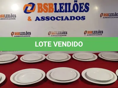 LOTE 284 - 10 PRATOS RASOS E 10 PRATOS DE SOBREMESA. (NO ESTADO) ATENÇÃO! FAZER A VISITAÇÃO ANTES DE ARREMATAR, NÃO SABEMOS SE FUNCIONA. LEILÃO NÃO TEM GARANTIA E NEM DEVOLUÇÃO, SUJEITO A POSSÍVEIS AVARIAS VISÍVEIS/OCULTAS E/OU AUSÊNCIA DE COMPONENTES.