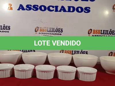 LOTE 311 - 01 LOTE COM 12 TIGELAS DIVERSAS. (NO ESTADO) ATENÇÃO! FAZER A VISITAÇÃO ANTES DE ARREMATAR, NÃO SABEMOS SE FUNCIONA. LEILÃO NÃO TEM GARANTIA E NEM DEVOLUÇÃO, SUJEITO A POSSÍVEIS AVARIAS VISÍVEIS/OCULTAS E/OU AUSÊNCIA DE COMPONENTES.