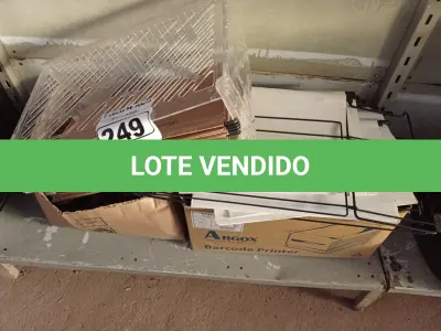 LOTE 249 - 01 LOTE COM SUCATAS DE FECHADURAS DIVERSAS E PASTAS SUSPENSAS. (NO ESTADO) ATENÇÃO! FAZER A VISITAÇÃO ANTES DE ARREMATAR, NÃO SABEMOS SE FUNCIONA. LEILÃO NÃO TEM GARANTIA E NEM DEVOLUÇÃO, SUJEITO A POSSÍVEIS AVARIAS VISÍVEIS/OCULTAS E/OU AUSÊNCIA DE COMPONENTES.