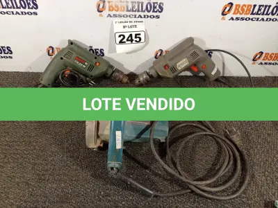 LOTE 245 - 02 FURADEIRAS E 01 MAKITA. (NO ESTADO) ATENÇÃO! FAZER A VISITAÇÃO ANTES DE ARREMATAR, NÃO SABEMOS SE FUNCIONA. LEILÃO NÃO TEM GARANTIA E NEM DEVOLUÇÃO, SUJEITO A POSSÍVEIS AVARIAS VISÍVEIS/OCULTAS E/OU AUSÊNCIA DE COMPONENTES.