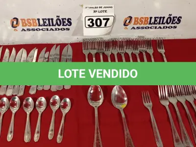 LOTE 307 - 01 LOTE COM TALHERES DIVERSOS. (NO ESTADO) ATENÇÃO! FAZER A VISITAÇÃO ANTES DE ARREMATAR, NÃO SABEMOS SE FUNCIONA. LEILÃO NÃO TEM GARANTIA E NEM DEVOLUÇÃO, SUJEITO A POSSÍVEIS AVARIAS VISÍVEIS/OCULTAS E/OU AUSÊNCIA DE COMPONENTES.