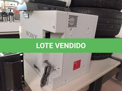 LOTE 263 - 01 IMPRESSORA DE CARTÃO, MODELO:UP-DR150 MARCA SONY E 01 SCANNER MARCA KODAK. (NO ESTADO) ATENÇÃO! FAZER A VISITAÇÃO ANTES DE ARREMATAR, NÃO SABEMOS SE FUNCIONA. LEILÃO NÃO TEM GARANTIA E NEM DEVOLUÇÃO, SUJEITO A POSSÍVEIS AVARIAS VISÍVEIS/OCULTAS E/OU AUSÊNCIA DE COMPONENTES.