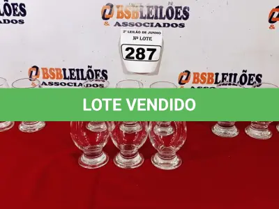 LOTE 287 - 12 TAÇAS PARA ÁGUA. (NO ESTADO) ATENÇÃO! FAZER A VISITAÇÃO ANTES DE ARREMATAR, NÃO SABEMOS SE FUNCIONA. LEILÃO NÃO TEM GARANTIA E NEM DEVOLUÇÃO, SUJEITO A POSSÍVEIS AVARIAS VISÍVEIS/OCULTAS E/OU AUSÊNCIA DE COMPONENTES.
