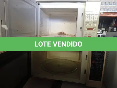 LOTE 222 - 03 MICRO-ONDAS MARCAS E MODELOS DIVERSOS, SENDO 01 COM PRATO, TODOS PARA RETIRADA DE PEÇAS. (NO ESTADO) ATENÇÃO! FAZER A VISITAÇÃO ANTES DE ARREMATAR, NÃO SABEMOS SE FUNCIONA. LEILÃO NÃO TEM GARANTIA E NEM DEVOLUÇÃO, SUJEITO A POSSÍVEIS AVARIAS VISÍVEIS/OCULTAS E/OU AUSÊNCIA DE COMPONENTES.