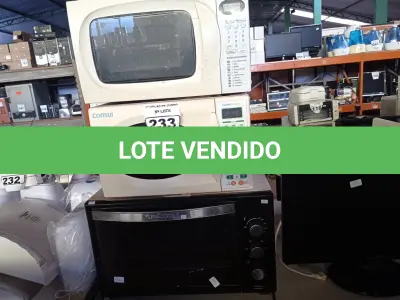 LOTE 233 - 02 MICRO ONDAS SEM PRATO E 01 FORNO ELÉTRICO MARCA BEST PARA RETIRADA DE PEÇAS.   (NO ESTADO) ATENÇÃO! FAZER A VISITAÇÃO ANTES DE ARREMATAR, NÃO SABEMOS SE FUNCIONA. LEILÃO NÃO TEM GARANTIA E NEM DEVOLUÇÃO, SUJEITO A POSSÍVEIS AVARIAS VISÍVEIS/OCULTAS E/OU AUSÊNCIA DE COMPONENTES.