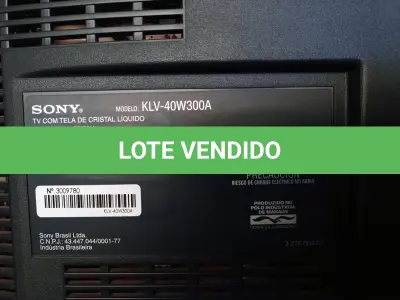 LOTE 273 - 01 TV 40’’ MARCA SONY SEM CABO E SEM CONTROLE. (LIGANDO)(NO ESTADO) ATENÇÃO! FAZER A VISITAÇÃO ANTES DE ARREMATAR, NÃO SABEMOS SE FUNCIONA. LEILÃO NÃO TEM GARANTIA E NEM DEVOLUÇÃO, SUJEITO A POSSÍVEIS AVARIAS VISÍVEIS/OCULTAS E/OU AUSÊNCIA DE COMPONENTES.