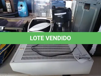 LOTE 259 - 01 SANDUICHEIRA, 01 CAFETEIRA E 01 SUGGAR. (NO ESTADO) ATENÇÃO! FAZER A VISITAÇÃO ANTES DE ARREMATAR, NÃO SABEMOS SE FUNCIONA. LEILÃO NÃO TEM GARANTIA E NEM DEVOLUÇÃO, SUJEITO A POSSÍVEIS AVARIAS VISÍVEIS/OCULTAS E/OU AUSÊNCIA DE COMPONENTES.