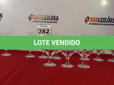 LOTE 282 - 12 TAÇAS PARA ÁGUA. (NO ESTADO) ATENÇÃO! FAZER A VISITAÇÃO ANTES DE ARREMATAR, NÃO SABEMOS SE FUNCIONA. LEILÃO NÃO TEM GARANTIA E NEM DEVOLUÇÃO, SUJEITO A POSSÍVEIS AVARIAS VISÍVEIS/OCULTAS E/OU AUSÊNCIA DE COMPONENTES.