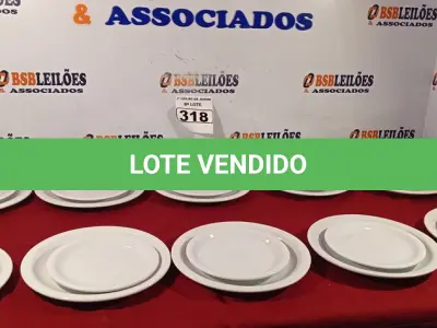LOTE 318 - 10 PRATOS RASOS E 10 PRATOS DE SOBREMESA. (NO ESTADO) ATENÇÃO! FAZER A VISITAÇÃO ANTES DE ARREMATAR, NÃO SABEMOS SE FUNCIONA. LEILÃO NÃO TEM GARANTIA E NEM DEVOLUÇÃO, SUJEITO A POSSÍVEIS AVARIAS VISÍVEIS/OCULTAS E/OU AUSÊNCIA DE COMPONENTES.