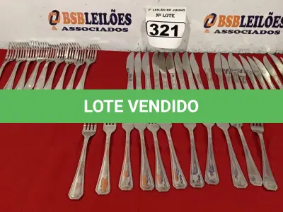 LOTE 321 - 01 LOTE COM 02 JOGOS DE FACAS E 02 JOGOS DE GARFOS. (NO ESTADO) ATENÇÃO! FAZER A VISITAÇÃO ANTES DE ARREMATAR, NÃO SABEMOS SE FUNCIONA. LEILÃO NÃO TEM GARANTIA E NEM DEVOLUÇÃO, SUJEITO A POSSÍVEIS AVARIAS VISÍVEIS/OCULTAS E/OU AUSÊNCIA DE COMPONENTES.