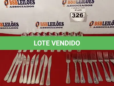 LOTE 326 - 01 LOTE COM 10 GARFOS, 10 COLHERES E 10 FACAS. (NO ESTADO) ATENÇÃO! FAZER A VISITAÇÃO ANTES DE ARREMATAR, NÃO SABEMOS SE FUNCIONA. LEILÃO NÃO TEM GARANTIA E NEM DEVOLUÇÃO, SUJEITO A POSSÍVEIS AVARIAS VISÍVEIS/OCULTAS E/OU AUSÊNCIA DE COMPONENTES.
