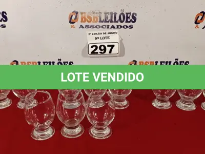 LOTE 297 - 12 TAÇAS PARA ÁGUA. (NO ESTADO) ATENÇÃO! FAZER A VISITAÇÃO ANTES DE ARREMATAR, NÃO SABEMOS SE FUNCIONA. LEILÃO NÃO TEM GARANTIA E NEM DEVOLUÇÃO, SUJEITO A POSSÍVEIS AVARIAS VISÍVEIS/OCULTAS E/OU AUSÊNCIA DE COMPONENTES.