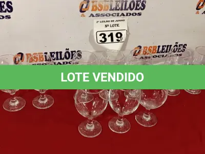 LOTE 319 - 12 TAÇAS PARA ÁGUA. (NO ESTADO) ATENÇÃO! FAZER A VISITAÇÃO ANTES DE ARREMATAR, NÃO SABEMOS SE FUNCIONA. LEILÃO NÃO TEM GARANTIA E NEM DEVOLUÇÃO, SUJEITO A POSSÍVEIS AVARIAS VISÍVEIS/OCULTAS E/OU AUSÊNCIA DE COMPONENTES.