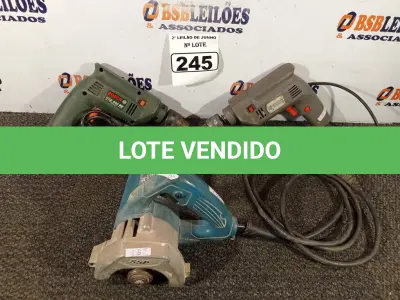 LOTE 245 - 02 FURADEIRAS E 01 MAKITA. (NO ESTADO) ATENÇÃO! FAZER A VISITAÇÃO ANTES DE ARREMATAR, NÃO SABEMOS SE FUNCIONA. LEILÃO NÃO TEM GARANTIA E NEM DEVOLUÇÃO, SUJEITO A POSSÍVEIS AVARIAS VISÍVEIS/OCULTAS E/OU AUSÊNCIA DE COMPONENTES.