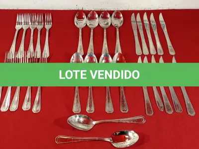 LOTE 285 - 01 LOTE COM 10 GARFOS, 10 COLHERES E 10 FACAS. (NO ESTADO) ATENÇÃO! FAZER A VISITAÇÃO ANTES DE ARREMATAR, NÃO SABEMOS SE FUNCIONA. LEILÃO NÃO TEM GARANTIA E NEM DEVOLUÇÃO, SUJEITO A POSSÍVEIS AVARIAS VISÍVEIS/OCULTAS E/OU AUSÊNCIA DE COMPONENTES.