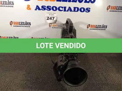 LOTE 247 - 01 FILMADORA BETACAM SP3CCD MARCA SONY. (NO ESTADO) ATENÇÃO! FAZER A VISITAÇÃO ANTES DE ARREMATAR, NÃO SABEMOS SE FUNCIONA. LEILÃO NÃO TEM GARANTIA E NEM DEVOLUÇÃO, SUJEITO A POSSÍVEIS AVARIAS VISÍVEIS/OCULTAS E/OU AUSÊNCIA DE COMPONENTES.