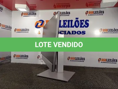 LOTE 137 - 01 MONITOR LCD MARCA HP. (NO ESTADO) ATENÇÃO! FAZER A VISITAÇÃO ANTES DE ARREMATAR, NÃO SABEMOS SE FUNCIONA. LEILÃO NÃO TEM GARANTIA E NEM DEVOLUÇÃO, SUJEITO A POSSÍVEIS AVARIAS VISÍVEIS/OCULTAS E/OU AUSÊNCIA DE COMPONENTES.