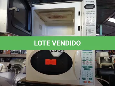 LOTE 233 - 02 MICRO ONDAS SEM PRATO E 01 FORNO ELÉTRICO MARCA BEST PARA RETIRADA DE PEÇAS.   (NO ESTADO) ATENÇÃO! FAZER A VISITAÇÃO ANTES DE ARREMATAR, NÃO SABEMOS SE FUNCIONA. LEILÃO NÃO TEM GARANTIA E NEM DEVOLUÇÃO, SUJEITO A POSSÍVEIS AVARIAS VISÍVEIS/OCULTAS E/OU AUSÊNCIA DE COMPONENTES.