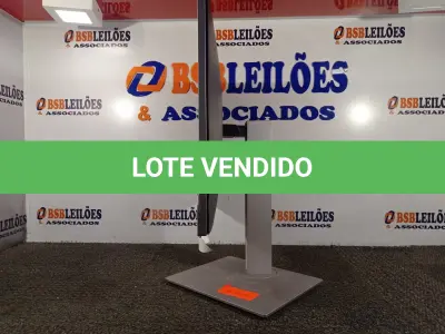 LOTE 146 - 01 MONITOR LCD MARCA HP. (NO ESTADO) ATENÇÃO! FAZER A VISITAÇÃO ANTES DE ARREMATAR, NÃO SABEMOS SE FUNCIONA. LEILÃO NÃO TEM GARANTIA E NEM DEVOLUÇÃO, SUJEITO A POSSÍVEIS AVARIAS VISÍVEIS/OCULTAS E/OU AUSÊNCIA DE COMPONENTES.