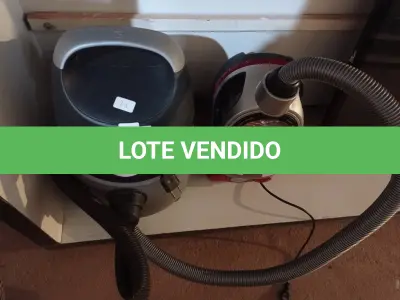LOTE 147 - 02 ASPIRADORES DE PÓ. (NO ESTADO) ATENÇÃO! FAZER A VISITAÇÃO ANTES DE ARREMATAR, NÃO SABEMOS SE FUNCIONA. LEILÃO NÃO TEM GARANTIA E NEM DEVOLUÇÃO, SUJEITO A POSSÍVEIS AVARIAS VISÍVEIS/OCULTAS E/OU AUSÊNCIA DE COMPONENTES.