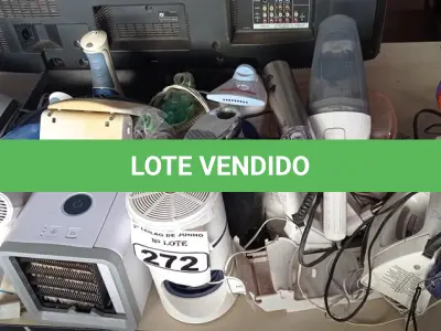LOTE 272 - 01 LOTE COM DIVERSOS ITENS: FERROS DE PASSAR, 02 LANTERNAS, 01 NEBULIZADOR, 01 ASPIRADOR DE PÓ, 01 ABRIDOR DE GARRAFAS DE VINHOS E DIVERSOS. (NO ESTADO) ATENÇÃO! FAZER A VISITAÇÃO ANTES DE ARREMATAR, NÃO SABEMOS SE FUNCIONA. LEILÃO NÃO TEM GARANTIA E NEM DEVOLUÇÃO, SUJEITO A POSSÍVEIS AVARIAS VISÍVEIS/OCULTAS E/OU AUSÊNCIA DE COMPONENTES.