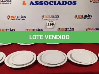 LOTE 299 - 10 PRATOS RASOS E 10 PRATOS DE SOBREMESA. (NO ESTADO) ATENÇÃO! FAZER A VISITAÇÃO ANTES DE ARREMATAR, NÃO SABEMOS SE FUNCIONA. LEILÃO NÃO TEM GARANTIA E NEM DEVOLUÇÃO, SUJEITO A POSSÍVEIS AVARIAS VISÍVEIS/OCULTAS E/OU AUSÊNCIA DE COMPONENTES.