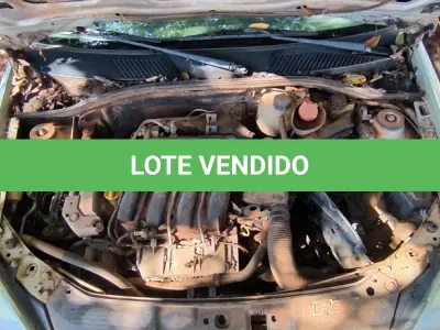 LOTE 015 - 01 RENAULT CLIO AUT1616VS; PLACA: JHM-0657; ANO: 2008.  CHASSI: 8A1LB8E058L016123, RENAVAM: 00976297922; (NO ESTADO)