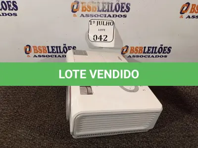 LOTE 042 - 01 PROJETOR LCD MULTIMIDIA, MODELO: D853W MARCA VIVITEK 220V. (NO ESTADO) ATENÇÃO! FAZER A VISITAÇÃO ANTES DE ARREMATAR, NÃO SABEMOS SE FUNCIONA. LEILÃO NÃO TEM GARANTIA E NEM DEVOLUÇÃO, SUJEITO A POSSÍVEIS AVARIAS VISÍVEIS/OCULTAS E/OU AUSÊNCIA DE COMPONENTES.