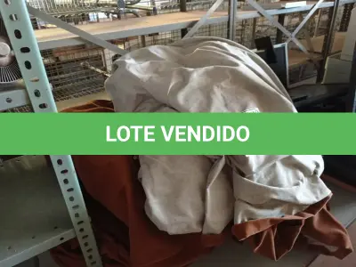 LOTE 089 - 01 LOTE COM CORTINAS DIVERSAS SEMI BLACKOUT. (NO ESTADO) ATENÇÃO! FAZER A VISITAÇÃO ANTES DE ARREMATAR, NÃO SABEMOS SE FUNCIONA. LEILÃO NÃO TEM GARANTIA E NEM DEVOLUÇÃO, SUJEITO A POSSÍVEIS AVARIAS VISÍVEIS/OCULTAS E/OU AUSÊNCIA DE COMPONENTES.