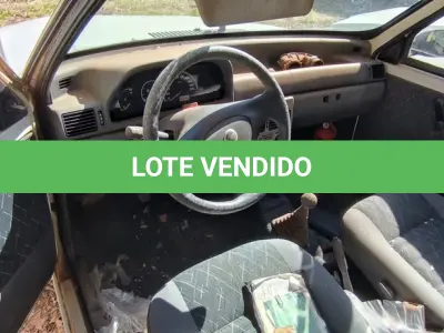 LOTE 006 - 01 FIAT UNO MILLE FIRE FLEX; PLACA: JGO-6298; ANO: 2005. CHASSI: 9BD15802764754167, RENAVAM: 00865842256 (VEÍCULO ESTÁ COM A FRENTE BATIDA (FARÓIS, PARACHOQUE, RADIADOR, GRADE DO PARACHOQUE QUEBRADOS, CAPÔ, PARALAMAS, PAINEL FRONTAL AMASSADOS, NÃO FUNCIONOU MAIS APÓS A COLISÃO. (NO ESTADO)