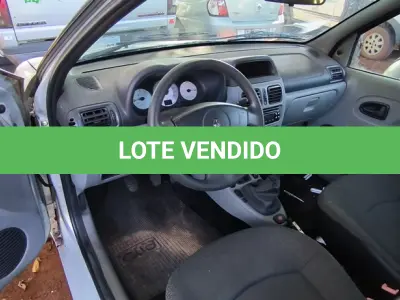 LOTE 007 - 01 RENAULT CLIO AUT1616VS; PLACA: JHM-0577; ANO: 2008; CHASSI: 8A1LB8E058L033258, RENAVAM: 00973885203; VEÍCULO NÃO FUNCIONA, CORREIA DENTADA QUEBRADA. (NO ESTADO)