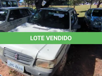 LOTE 017 - 01 FIAT UNO MILLE WAY ECON; PLACA: JHG-0091; ANO: 2009. CHASSI: 9BD15844AA6274016, RENAVAM: 00143781553; (FRENTE BATIDA, FAROL, GRADE E PARACHOQUES QUEBRADOS, VEÍCULO NÃO FUNCIONA BOMBA DE COMBUSTÍVEL TRAVADA). (NO ESTADO)