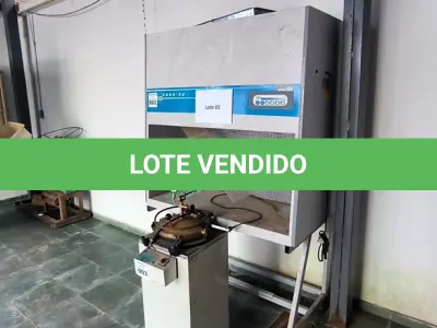 LOTE 003 - UM AUTOCLAVE VERTICAL USO VETERINARIO E 01 BALCAO CAPELA DE FLUXO LAMINAR USO VETERINARIO. (NO ESTADO)