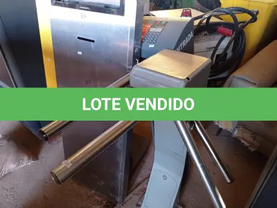 LOTE 451 - 02 CATRACAS E 01 TOTEN INCOMPLETO PARA SENHA (NO ESTADO) ATENÇÃO! FAZER A VISITAÇÃO ANTES DE ARREMATAR, NÃO SABEMOS SE FUNCIONA. LEILÃO NÃO TEM GARANTIA E NEM DEVOLUÇÃO, SUJEITO A POSSÍVEIS AVARIAS VISÍVEIS/OCULTAS E/OU AUSÊNCIA DE COMPONENTES.