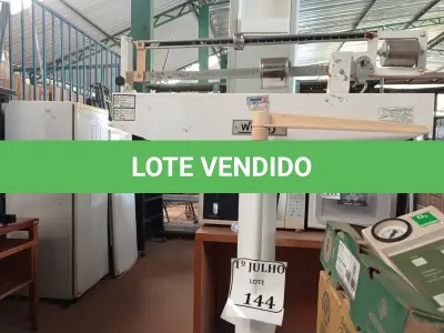 LOTE 144 - 01 BALANÇA COM CAPACIDADE MÁXIMA DE 300KG MARCA WELMY. (NO ESTADO) ATENÇÃO! FAZER A VISITAÇÃO ANTES DE ARREMATAR, NÃO SABEMOS SE FUNCIONA. LEILÃO NÃO TEM GARANTIA E NEM DEVOLUÇÃO, SUJEITO A POSSÍVEIS AVARIAS VISÍVEIS/OCULTAS E/OU AUSÊNCIA DE COMPONENTES.