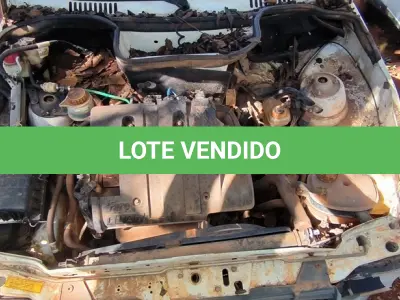 LOTE 032 - 01 FIAT UNO MILLE WAY ECON; PLACA: JKF-3642; ANO: 2012. CHASSI: 9BD15844AD6750550, RENAVAM: 00481409122;  (VEÍCULO BATIDO NA FRENTE (FAROL, PARACHOQUE, GRADE DO PARACHOQUE, MOLDURA DO PARAMA QUEBRADOS) CAPÔ E PARALAMA LE AMASSADOS, VEÍCULO NÃO FUNCIONA BOMBA DE COMBUSTÍVEL). (NO ESTADO)