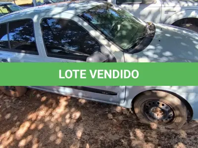 LOTE 015 - 01 RENAULT CLIO AUT1616VS; PLACA: JHM-0657; ANO: 2008.  CHASSI: 8A1LB8E058L016123, RENAVAM: 00976297922; (NO ESTADO)