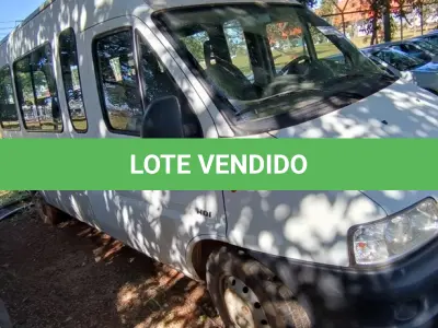 LOTE 026 - 01 VAN PEUGEOT BOXER NIKS 16; PLACA: JHP-7922; ANO: 2009. CHASSI: 936ZCXMNCA2048486, RENAVAM: 00198883820; (VEÍCULO AMASSADO NO TETO NA FRENTE E TRASERIRA, AR-CONDICIONADO NÃO FUNCIONA E SUPORTE DO COMPRESSOR DO A/C QUEBRADO, SUSPENSÃO DIANTEIRA FAZENDO MUITO BARULHO) (NO ESTADO)