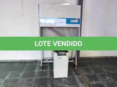 LOTE 003 - UM AUTOCLAVE VERTICAL USO VETERINARIO E 01 BALCAO CAPELA DE FLUXO LAMINAR USO VETERINARIO. (NO ESTADO)