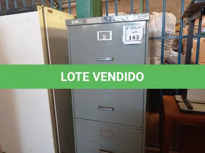 LOTE 143 - 01 ARQUIVO DE AÇO COM 04 GAVETAS. (NO ESTADO) ATENÇÃO! FAZER A VISITAÇÃO ANTES DE ARREMATAR, NÃO SABEMOS SE FUNCIONA. LEILÃO NÃO TEM GARANTIA E NEM DEVOLUÇÃO, SUJEITO A POSSÍVEIS AVARIAS VISÍVEIS/OCULTAS E/OU AUSÊNCIA DE COMPONENTES.