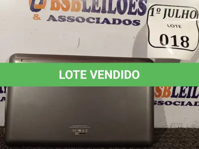 LOTE 018 - 01 TABLET MARCA KYROS DE 4GB MODELO:MID1024 SEM FONTE. (NO ESTADO) ATENÇÃO! FAZER A VISITAÇÃO ANTES DE ARREMATAR, NÃO SABEMOS SE FUNCIONA. LEILÃO NÃO TEM GARANTIA E NEM DEVOLUÇÃO, SUJEITO A POSSÍVEIS AVARIAS VISÍVEIS/OCULTAS E/OU AUSÊNCIA DE COMPONENTES.